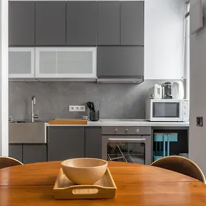  Apartment Veeve - Almond Blossom