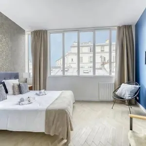  Apartment Sacre-coeur Modern 4bd With Sauna For 10 Guests!