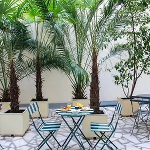 Hotel Est, Paris