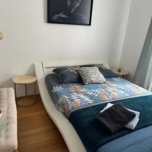  Апартаменты Guest Nearby Champs Elysees